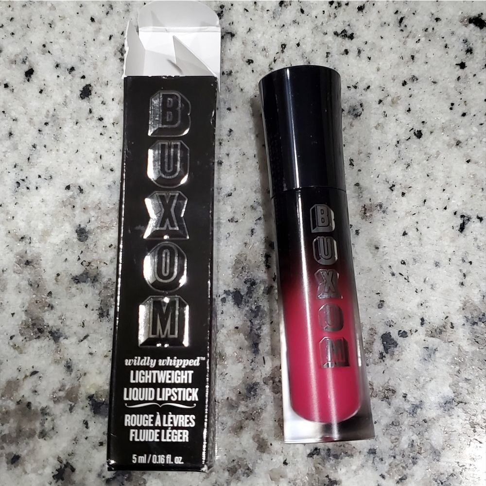Buxom‎ exhibitionist Lightweight liquid lipstick new!!@